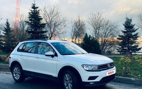 Volkswagen Tiguan II, 2020 год, 2 800 000 рублей, 2 фотография