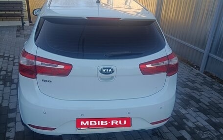 KIA Rio III рестайлинг, 2015 год, 1 000 000 рублей, 11 фотография