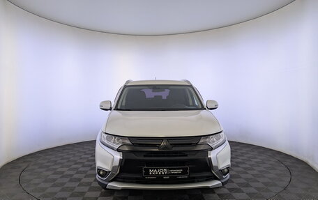 Mitsubishi Outlander III рестайлинг 3, 2016 год, 1 700 000 рублей, 2 фотография