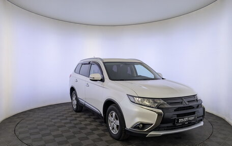 Mitsubishi Outlander III рестайлинг 3, 2016 год, 1 700 000 рублей, 3 фотография