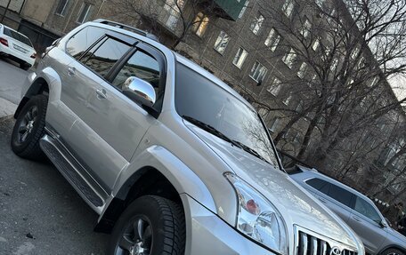 Toyota Land Cruiser Prado 120 рестайлинг, 2005 год, 2 100 000 рублей, 1 фотография