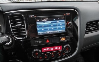 Mitsubishi Outlander III рестайлинг 3, 2015 год, 1 641 500 рублей, 1 фотография