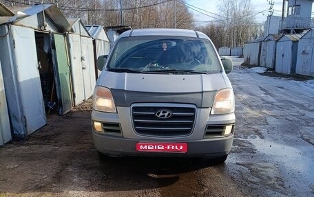 Hyundai H-1 II рестайлинг, 2007 год, 850 000 рублей, 1 фотография