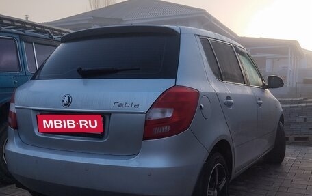 Skoda Fabia II, 2010 год, 680 000 рублей, 3 фотография