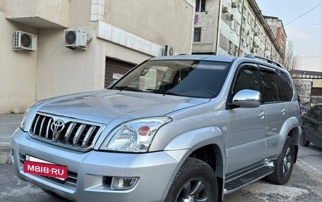 Toyota Land Cruiser Prado 120 рестайлинг, 2005 год, 2 100 000 рублей, 8 фотография