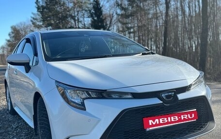 Toyota Corolla, 2019 год, 2 400 000 рублей, 4 фотография