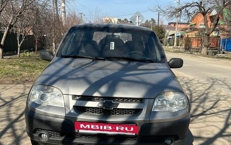 Chevrolet Niva I рестайлинг, 2010 год, 500 000 рублей, 5 фотография