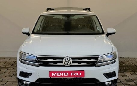 Volkswagen Tiguan II, 2018 год, 2 670 000 рублей, 2 фотография