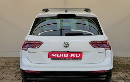 Volkswagen Tiguan II, 2018 год, 2 670 000 рублей, 3 фотография