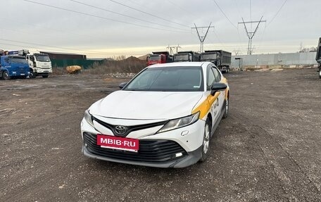 Toyota Camry, 2020 год, 2 400 000 рублей, 13 фотография