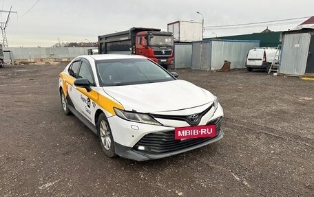 Toyota Camry, 2020 год, 2 400 000 рублей, 12 фотография