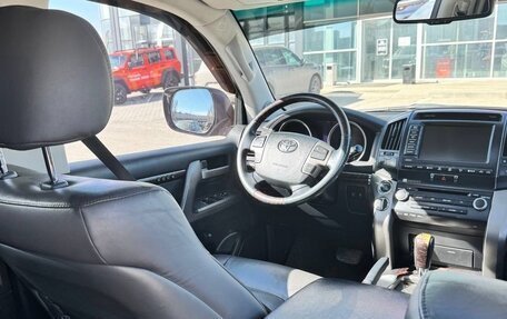 Toyota Land Cruiser 200, 2010 год, 2 950 000 рублей, 7 фотография