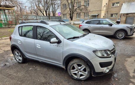 Renault Sandero II рестайлинг, 2015 год, 1 100 000 рублей, 2 фотография