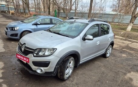 Renault Sandero II рестайлинг, 2015 год, 1 100 000 рублей, 3 фотография