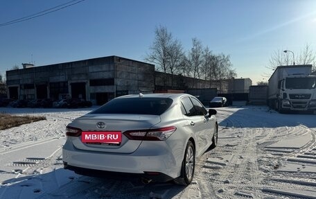 Toyota Camry, 2020 год, 3 300 000 рублей, 6 фотография