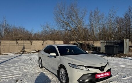 Toyota Camry, 2020 год, 3 300 000 рублей, 3 фотография