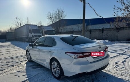 Toyota Camry, 2020 год, 3 300 000 рублей, 5 фотография