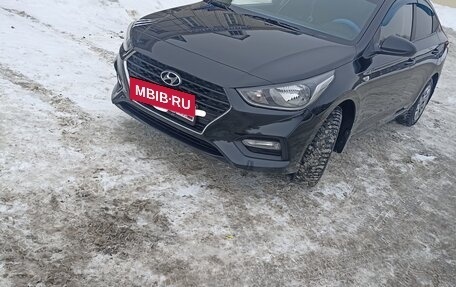 Hyundai Solaris II рестайлинг, 2018 год, 1 200 000 рублей, 3 фотография