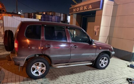 Chevrolet Niva I рестайлинг, 2005 год, 470 000 рублей, 2 фотография