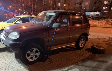 Chevrolet Niva I рестайлинг, 2005 год, 470 000 рублей, 3 фотография