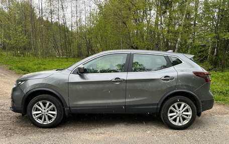 Nissan Qashqai, 2022 год, 2 700 000 рублей, 2 фотография