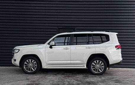 Toyota Land Cruiser, 2022 год, 12 990 000 рублей, 2 фотография