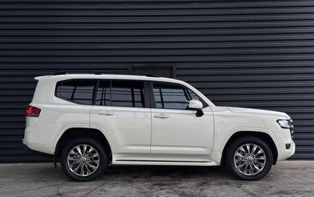 Toyota Land Cruiser, 2022 год, 12 990 000 рублей, 7 фотография