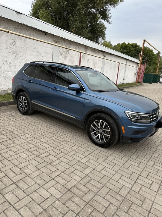 Volkswagen Tiguan II, 2017 год, 2 800 000 рублей, 3 фотография