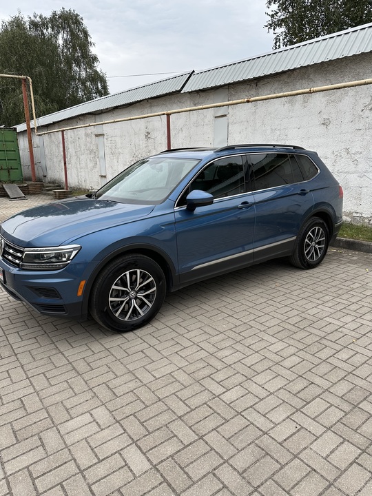 Volkswagen Tiguan II, 2017 год, 2 800 000 рублей, 2 фотография