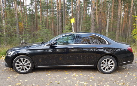 Mercedes-Benz E-Класс, 2019 год, 2 900 000 рублей, 1 фотография