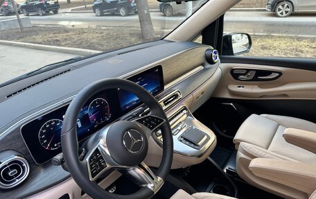 Mercedes-Benz V-Класс, 2024 год, 17 200 000 рублей, 10 фотография