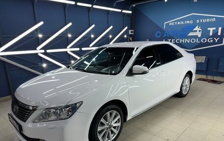 Toyota Camry, 2014 год, 2 070 000 рублей, 2 фотография