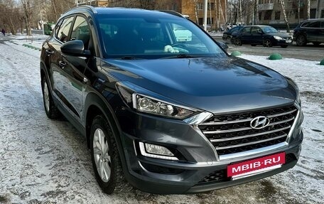 Hyundai Tucson III, 2019 год, 2 800 000 рублей, 2 фотография