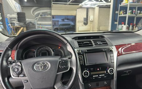 Toyota Camry, 2014 год, 2 070 000 рублей, 14 фотография