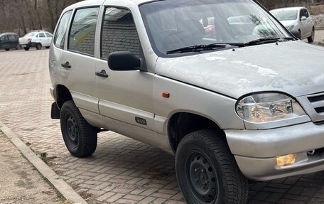 Chevrolet Niva I рестайлинг, 2004 год, 250 000 рублей, 2 фотография