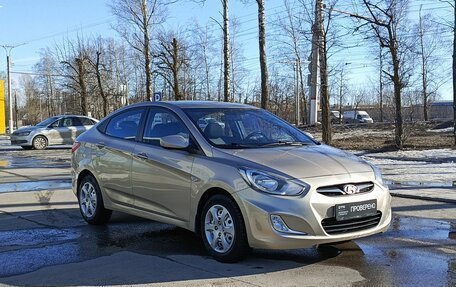 Hyundai Solaris II рестайлинг, 2011 год, 650 000 рублей, 3 фотография