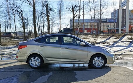 Hyundai Solaris II рестайлинг, 2011 год, 650 000 рублей, 5 фотография