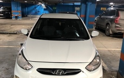 Hyundai Solaris II рестайлинг, 2014 год, 900 000 рублей, 1 фотография