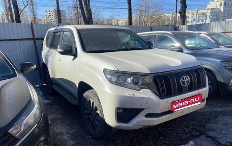 Toyota Land Cruiser Prado 150 рестайлинг 2, 2021 год, 6 018 700 рублей, 8 фотография