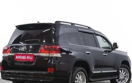 Toyota Land Cruiser 200, 2015 год, 5 299 000 рублей, 4 фотография