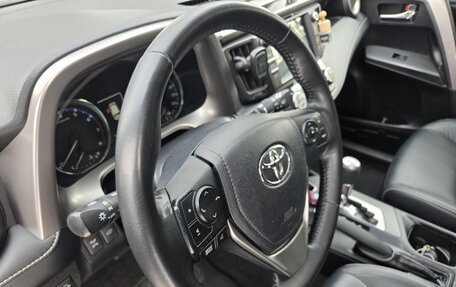 Toyota RAV4, 2019 год, 14 фотография