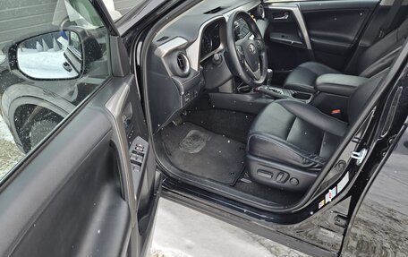 Toyota RAV4, 2019 год, 21 фотография
