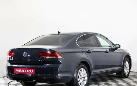 Volkswagen Passat B8 рестайлинг, 2018 год, 1 899 000 рублей, 5 фотография