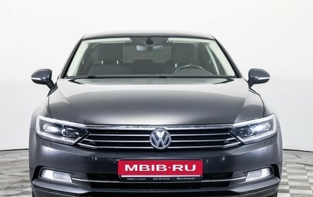 Volkswagen Passat B8 рестайлинг, 2018 год, 1 899 000 рублей, 2 фотография