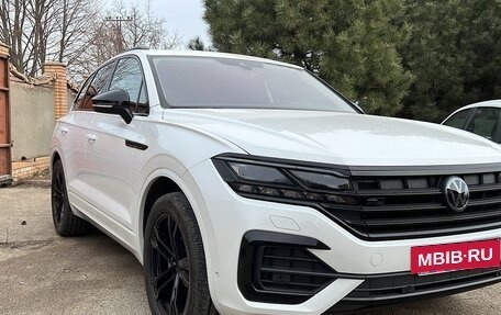 Volkswagen Touareg III, 2018 год, 5 500 000 рублей, 3 фотография