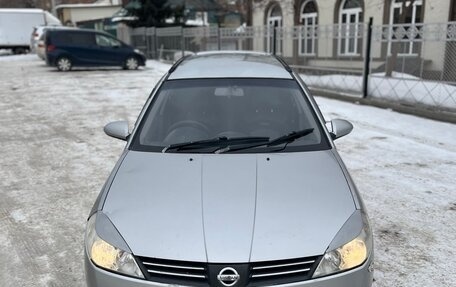 Nissan Wingroad III, 2002 год, 290 000 рублей, 2 фотография