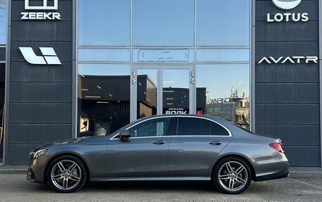 Mercedes-Benz E-Класс, 2019 год, 3 990 000 рублей, 4 фотография
