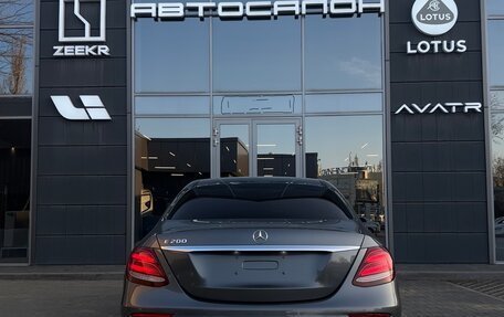 Mercedes-Benz E-Класс, 2019 год, 3 990 000 рублей, 12 фотография
