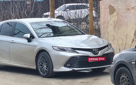 Toyota Camry, 2020 год, 2 700 000 рублей, 1 фотография