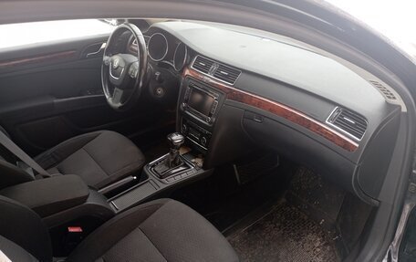 Skoda Superb III рестайлинг, 2009 год, 880 000 рублей, 8 фотография